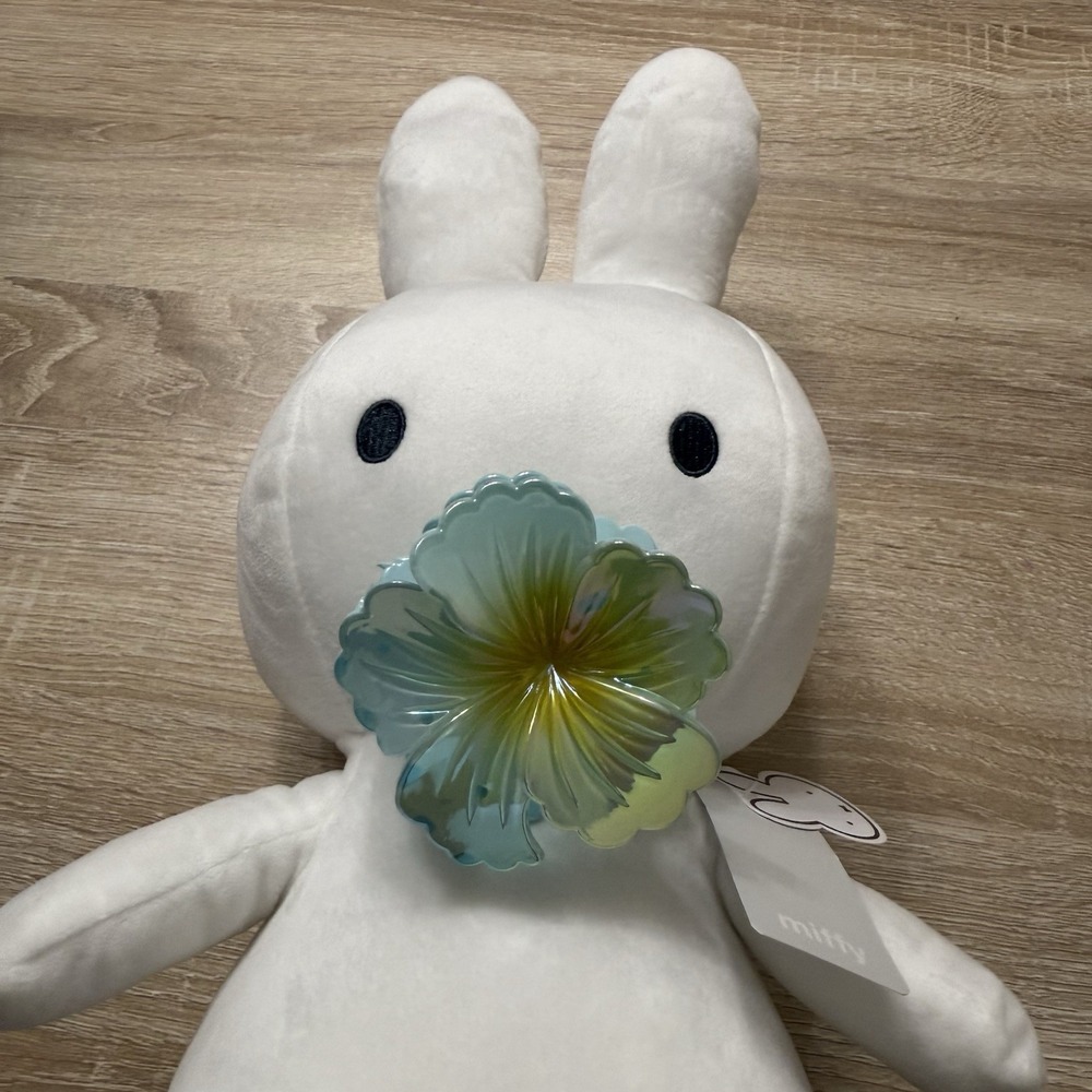 MIFFY White 14" Stuffed Plushie w/ Iridescent Hibiscus Hawaiian Flower Claw Clip - Picture 4 of 14